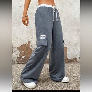 SHEIN || NWT Gray Wide-Leg Cargo Pants (L)